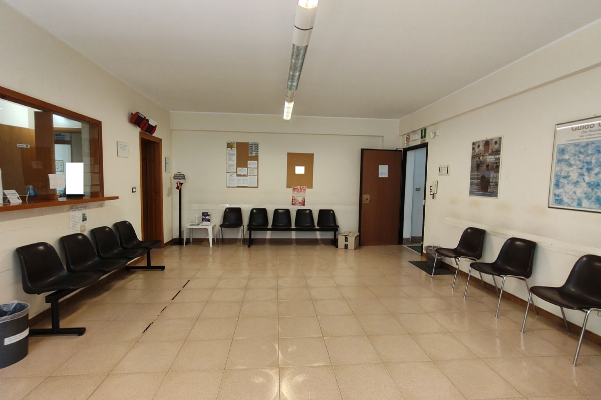 Bagheria (PA) in locazione ufficio funzionale e comodo nel cuore direzionale della città.
