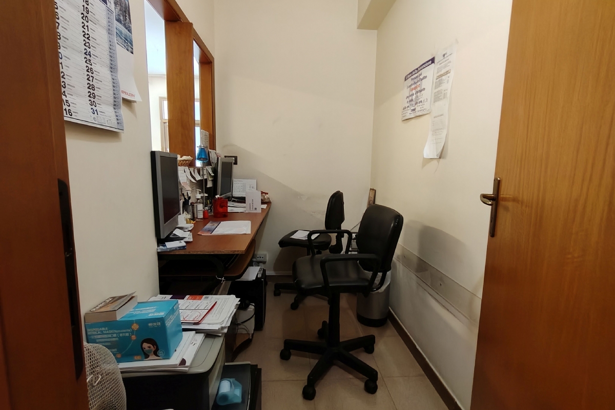 Bagheria (PA) in locazione ufficio funzionale e comodo nel cuore direzionale della città.