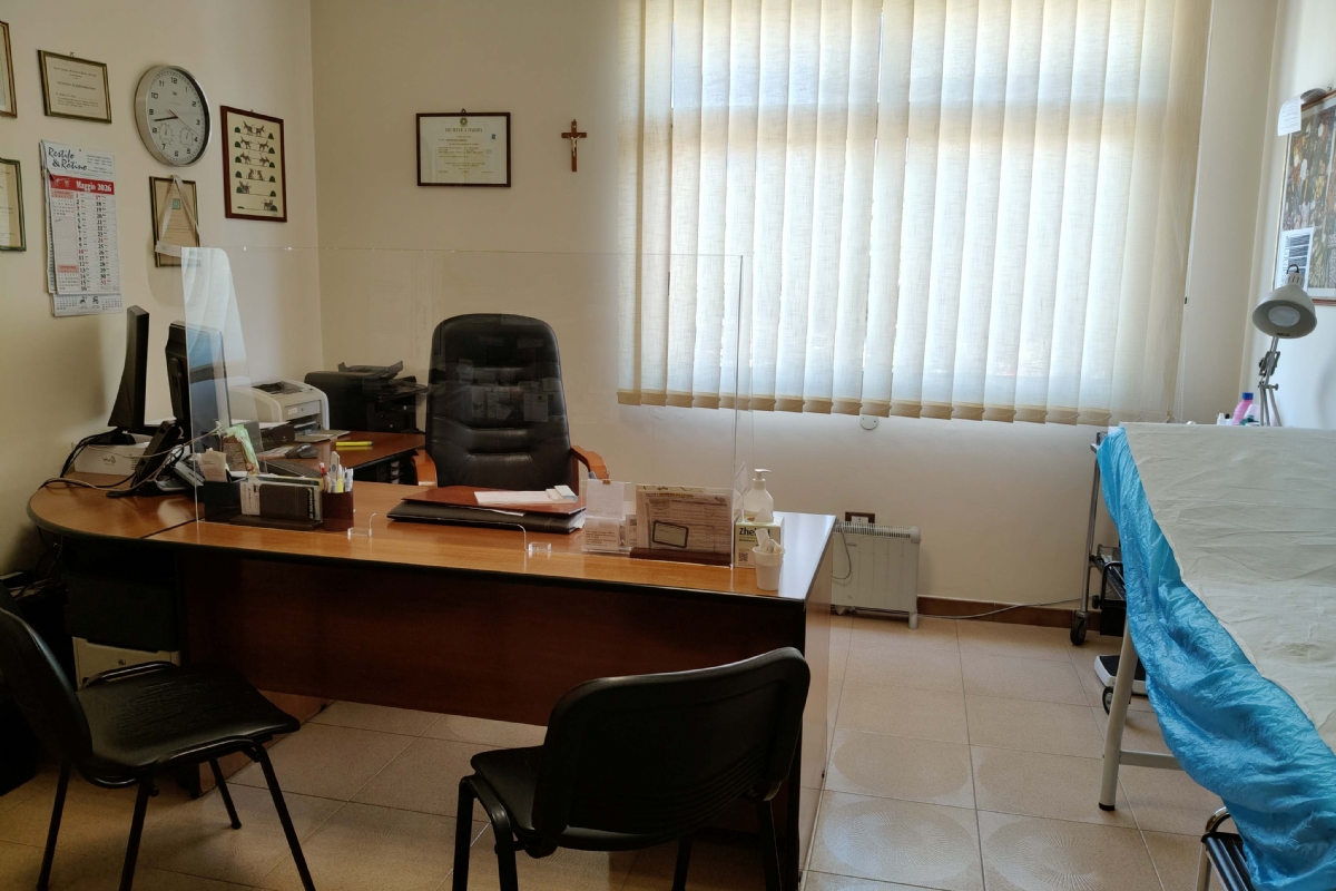 Bagheria (PA) in locazione ufficio funzionale e comodo nel cuore direzionale della città.